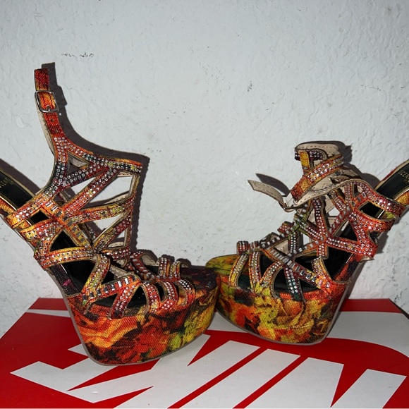 Scene - Picture 4 of 5